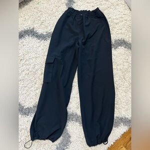 Spanx Black Cargo Jogger Pants with Drawstring Ankles Size small.